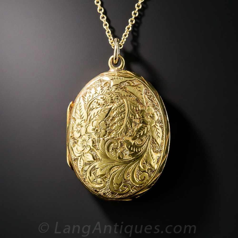 18k Yellow Gold Hand-Engraved Oval Locket.