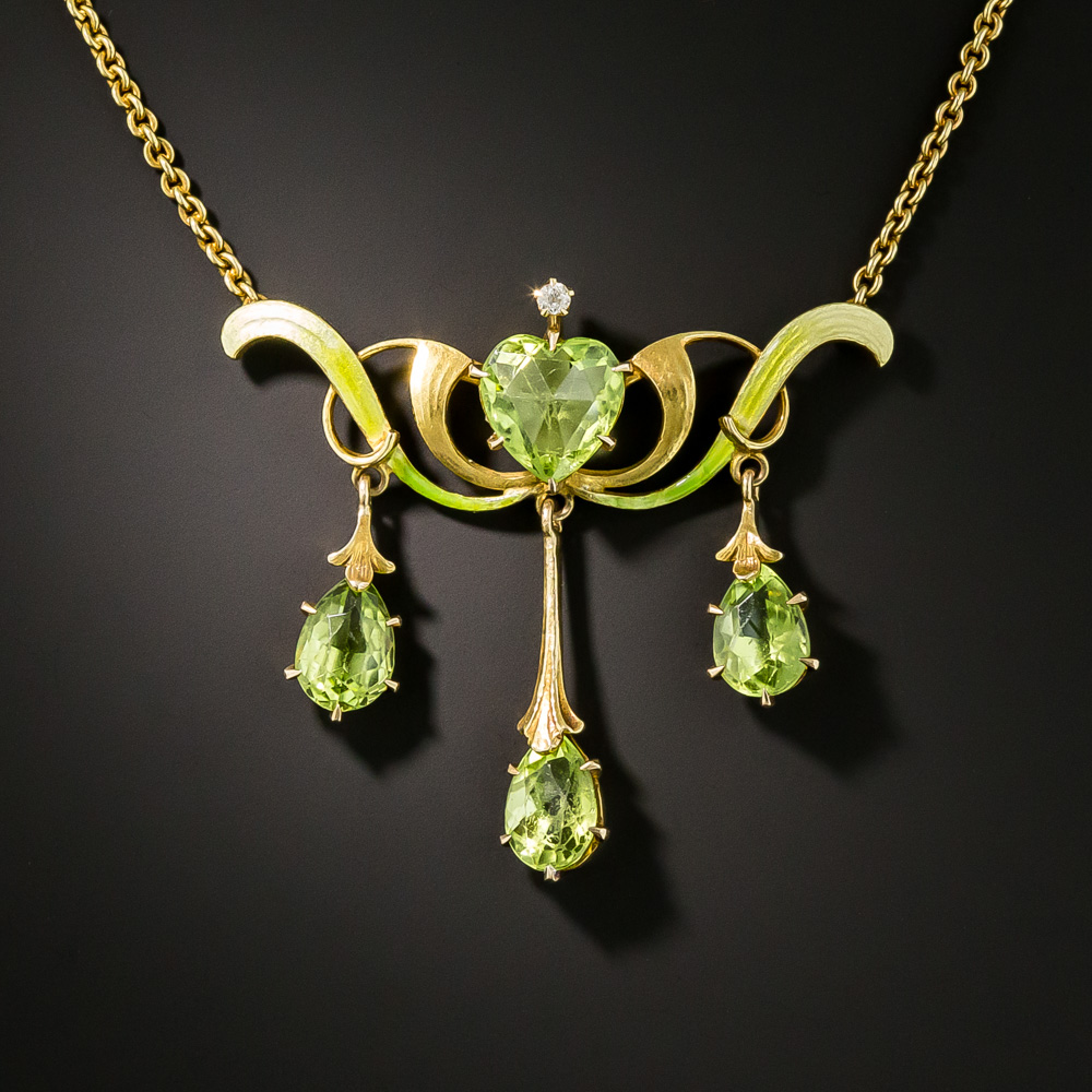 Reginald Davis - Edwardian Peridot and Pearl drop necklace. The settings  and chain are in 15ct gold and platinum. We are currently open every day in  December until Christmas. #jewellery #jewelry #antique #