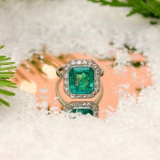 Art Deco 4.75 Carat Colombian Emerald and Diamond Ring