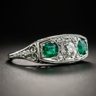 Art Deco Platinum Emerald and Diamond Ring 