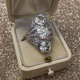 Art Deco Three-Stone Diamond Dinner Ring 