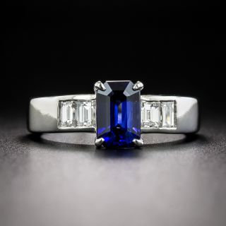 Classic 1.40 Carat Emerald-Cut Sapphire and Diamond Ring - 3