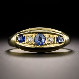 English Edwardian Five-Stone Sapphire and Diamond Ring, Circa 1919 - 3