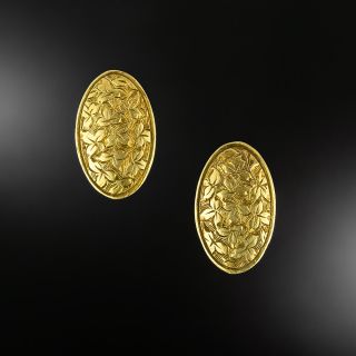 English Engraved Oval Gold Earrings, Circa 1902 - 2