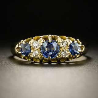 English Sapphire and Diamond Three-Stone Ring, Circa 1916 - 3