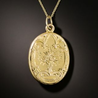 Late Victorian Oval Engraved Locket  - 3