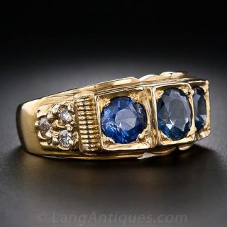 Vintage Three-Stone Sapphire Ring 
