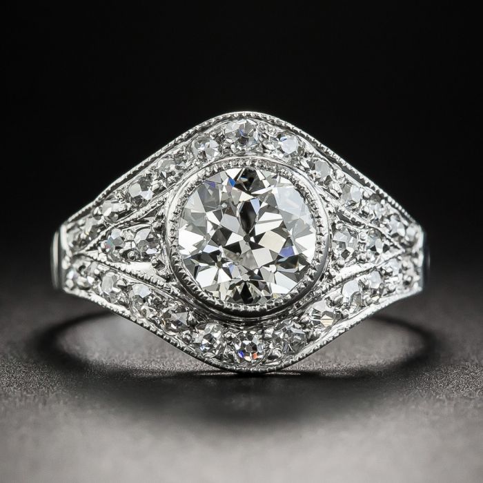 Buy Susan Platinum Diamond Ring Online | CaratLane