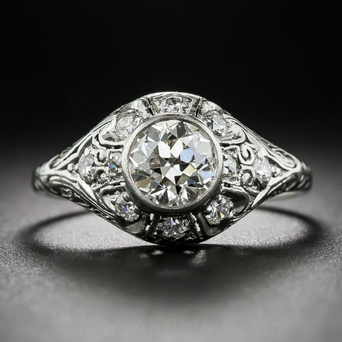 Art Deco .95 Carat Carat Diamond Platinum Engagement Ring