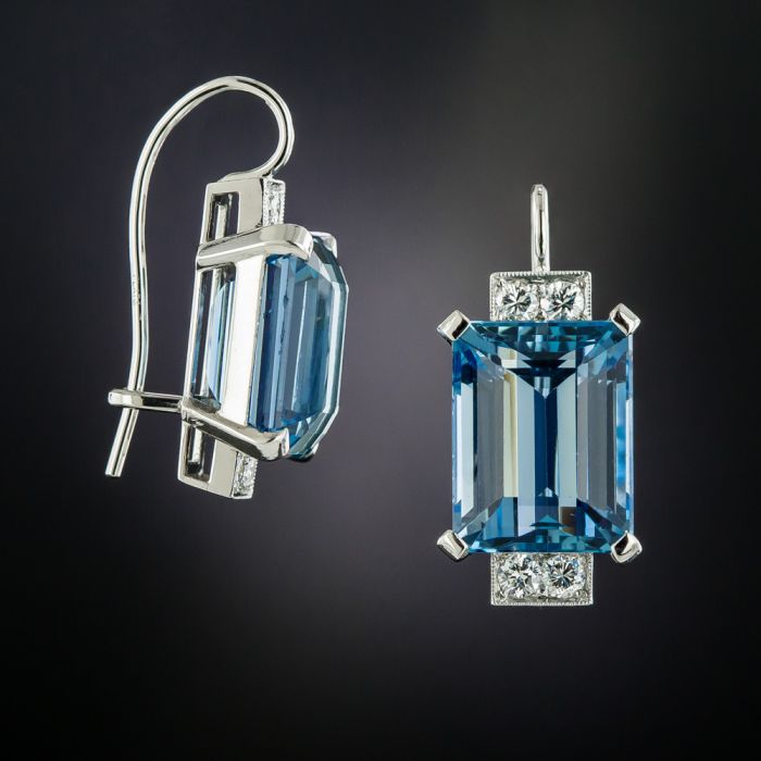 9ct Aquamarine Stud Earrings in Blue | Stewart Dawsons