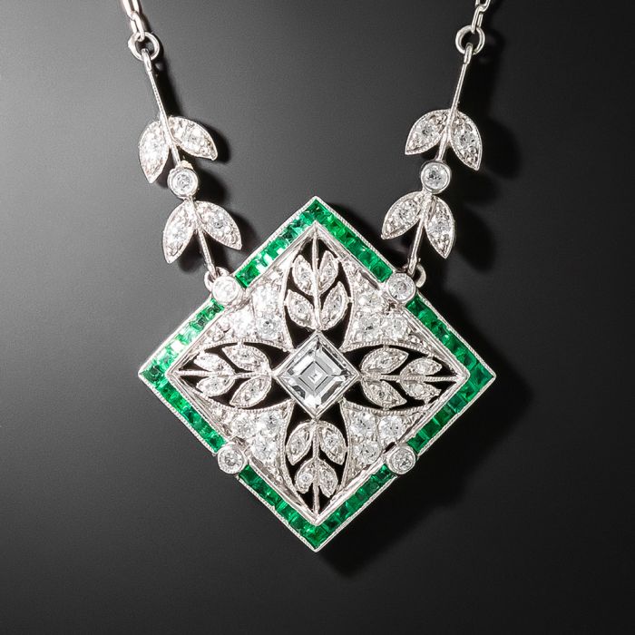Sold at Auction: Platinum Art Deco Diamond Necklace