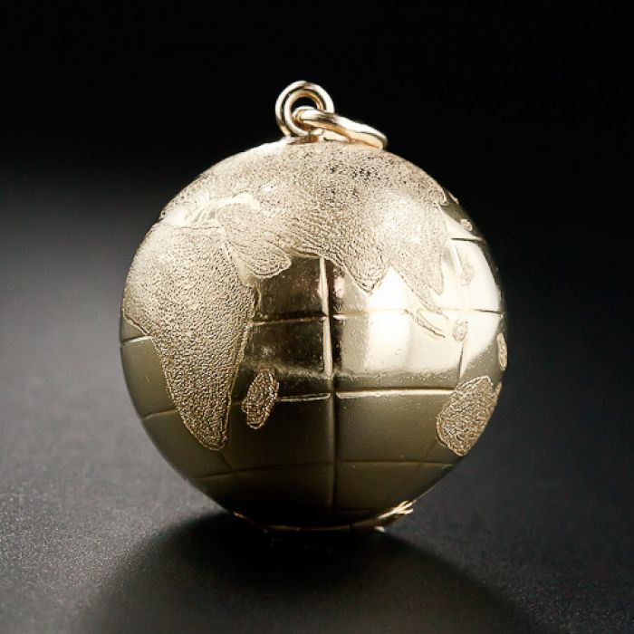 Cartier Globe Locket