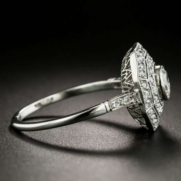 Octagonal engagement clearance ring
