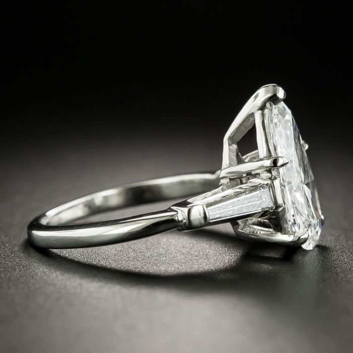 Pear-Shaped Lab Grown Diamond Rings - VALQUÈRE
