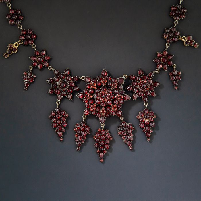 PALMONAS Red Garnet Necklace- 18k Gold Plated : Amazon.in: Fashion