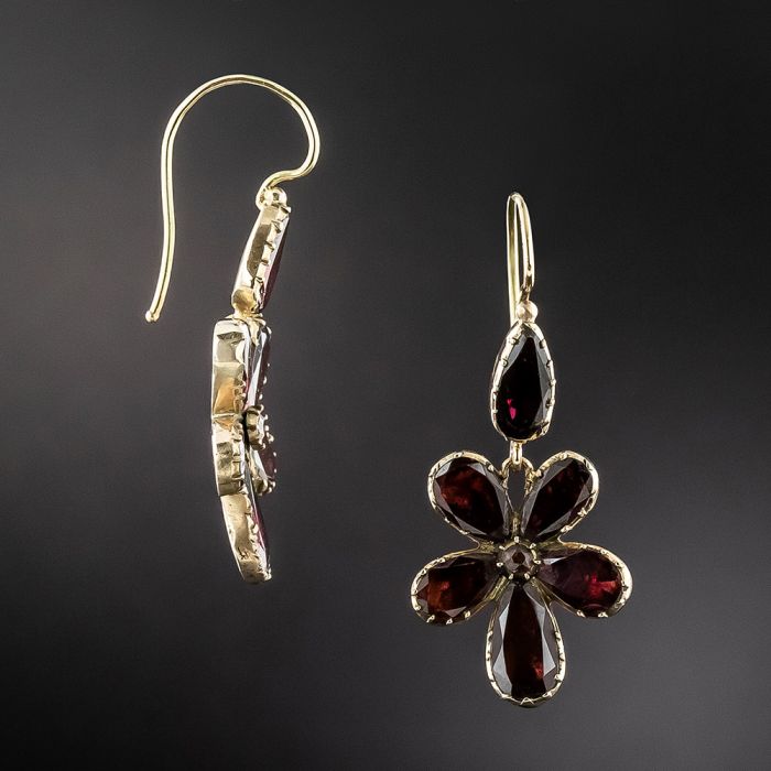 Garnet flower earrings shop
