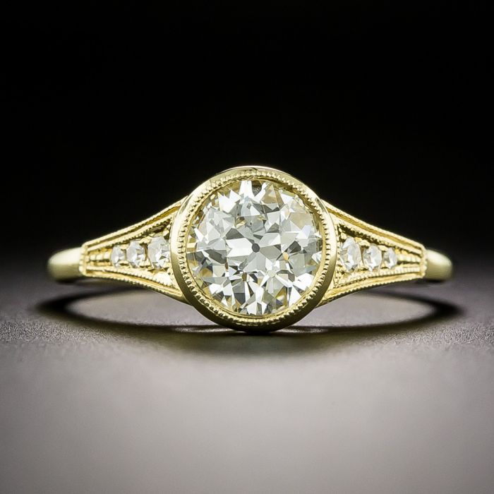 J diamond in hot sale yellow gold