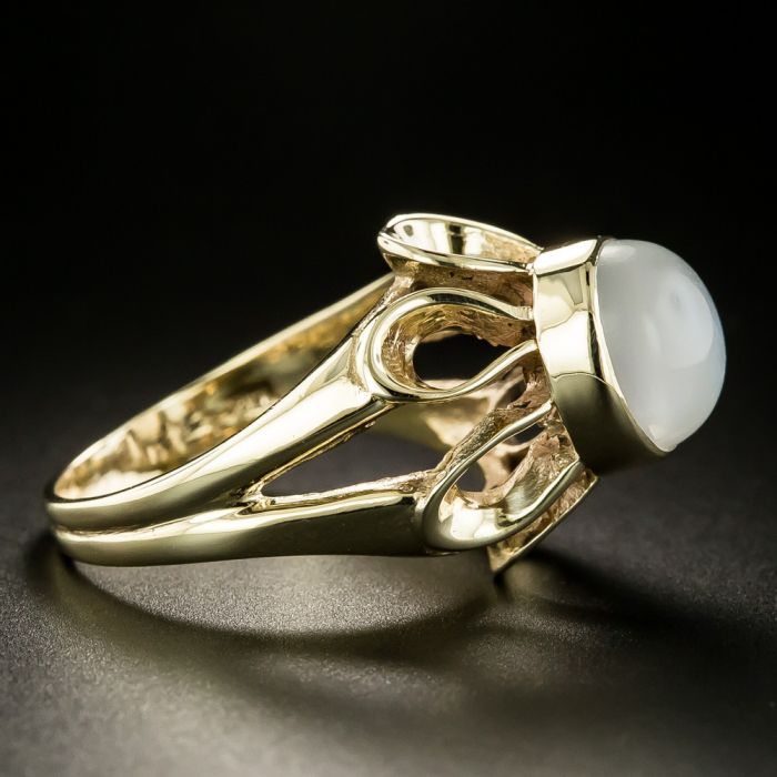 Cat's eye sales moonstone ring