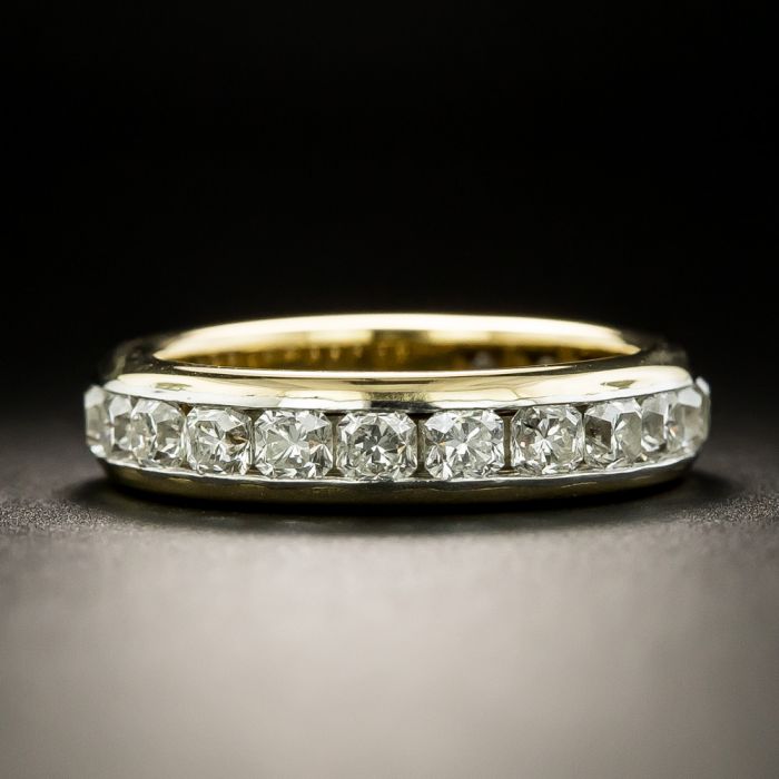 Tiffany & Co Lucida Engagement ring 1.03 ct set in platinum (H