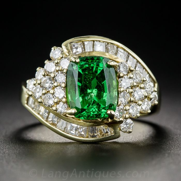Green Tsavorite Garnet, Diamond and Platinum Solitaire Ring, 1.28 carats