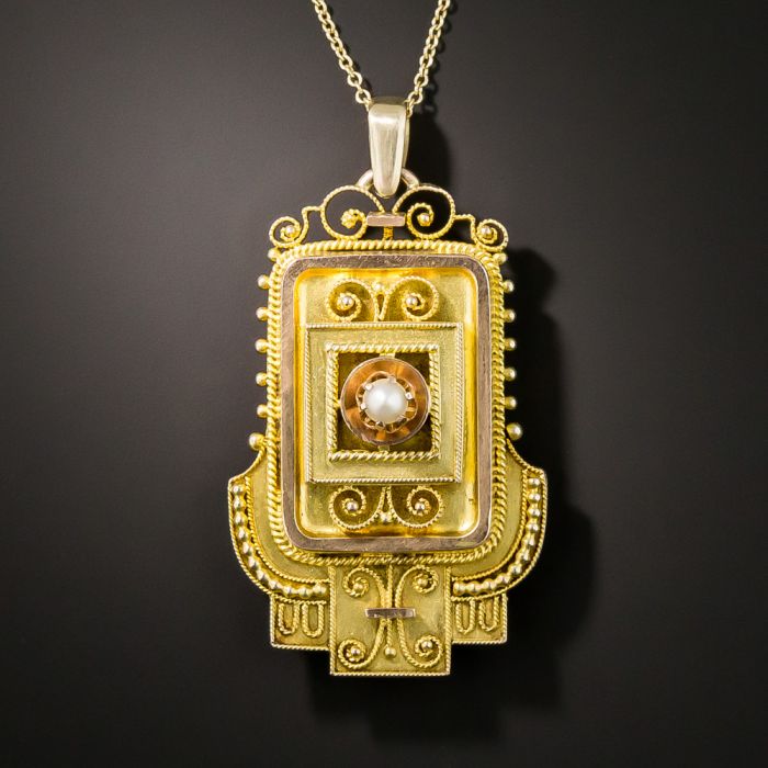 Revival locket shop