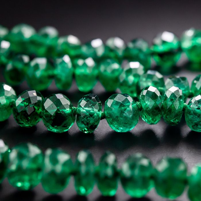 925 Silver Emerald Pendant Polki Necklace | Amrrutam