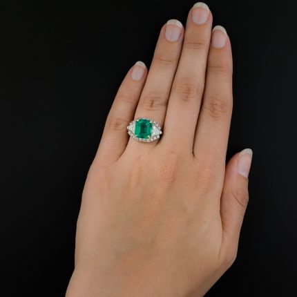 Cartier 5.22 Carat Emerald Diamond Platinum Ring