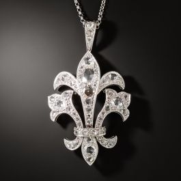 Chaîne Avec Pendentif Fleur De Lys En Or Blanc 18 Carats Et Diamants 0.75 Carat - 3.5g