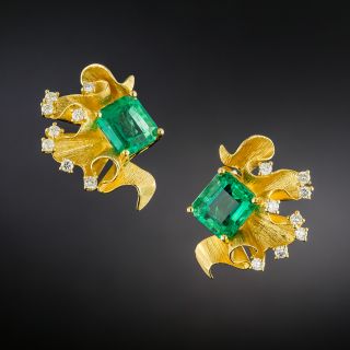 Brutalist-Style Emerald and Diamond 'Pencil Shaving' Earrings - GIA - 2