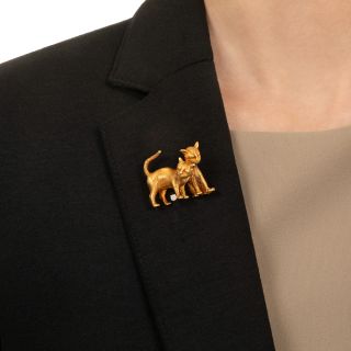Cuddling Kittens 18K Brooch by Craig Drake
