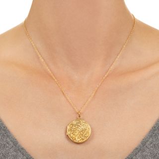 Victorian Engraved Pendant Locket