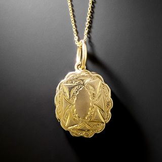 English Victorian Petite Engraved Locket - 2
