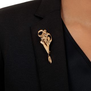 Retro 14K Libra Brooch by Trabert & Hoeffer Mauboussin