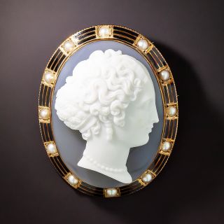 Victorian Agate Cameo Brooch/Pendant with Pearl and Enamel Frame - 2
