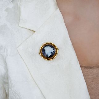Victorian Onyx Elegant Cameo Brooch