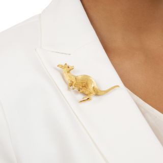 Vintage 1980s Mama Kangaroo with Joey Brooch