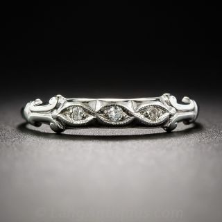 14K White Gold Vintage Wedding Band 