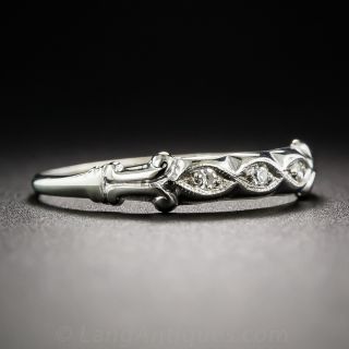 14K White Gold Vintage Wedding Band 