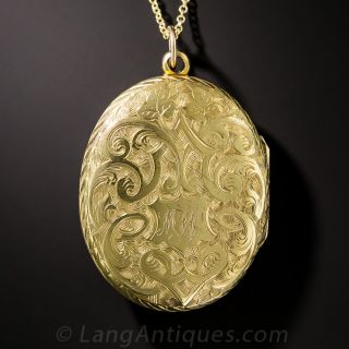 15ct. English Engraved Locket