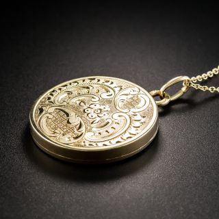 15K Round Engraved Locket