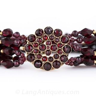 18 Karat Beaded Garnet Bracelet