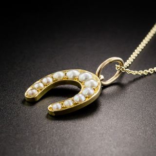18K Pearl Horseshoe Pendant