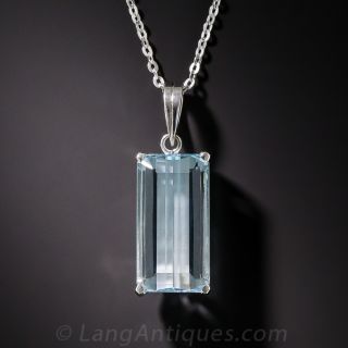 18K White Gold Aquamarine Pendant