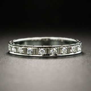 18K White Gold Art Deco Style Engraved Diamond Band - 2