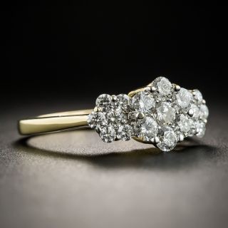 18K Yellow Gold Floral Cluster Diamond Ring