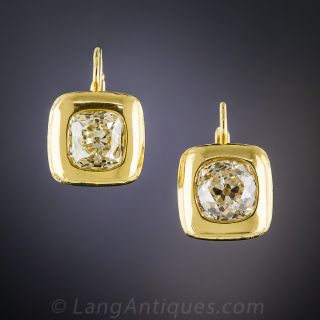 2.75 Carat Antique Cushion-Cut Diamond Earrings - 1