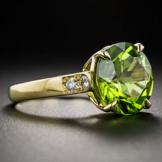 4.81 Carat Peridot and 18k Gold Solitaire