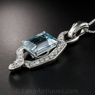 9.50 Carat Aquamarine Platinum and Diamond Pendant Necklace