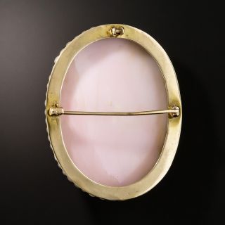Antique Queen Conch Cameo Brooch/Pendant