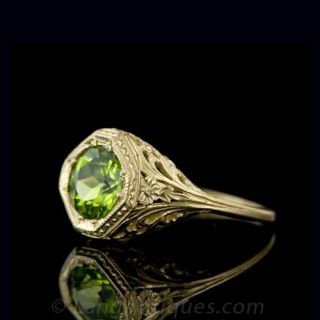 Antique Style Filigree Peridot Ring